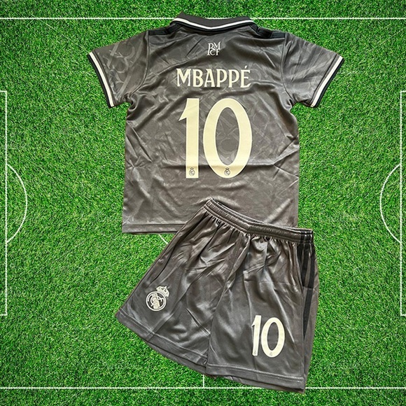 Other - Mbappe R.Madrid #10 Grey Jersey  – Size 22 Fits ages 6-7 y (Jersey + Shorts)
